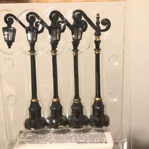 Lemax lights a set of 3